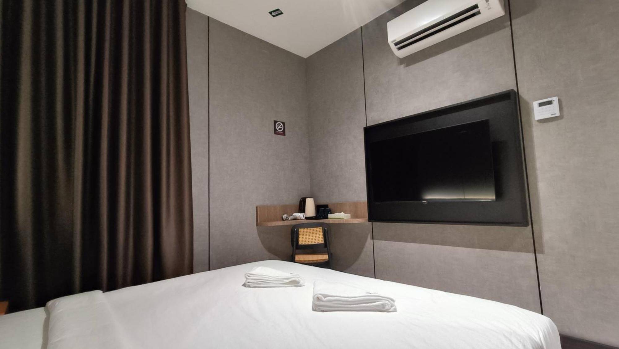 Urban Inn, Serai Wangi Padang Serai Bagian luar foto